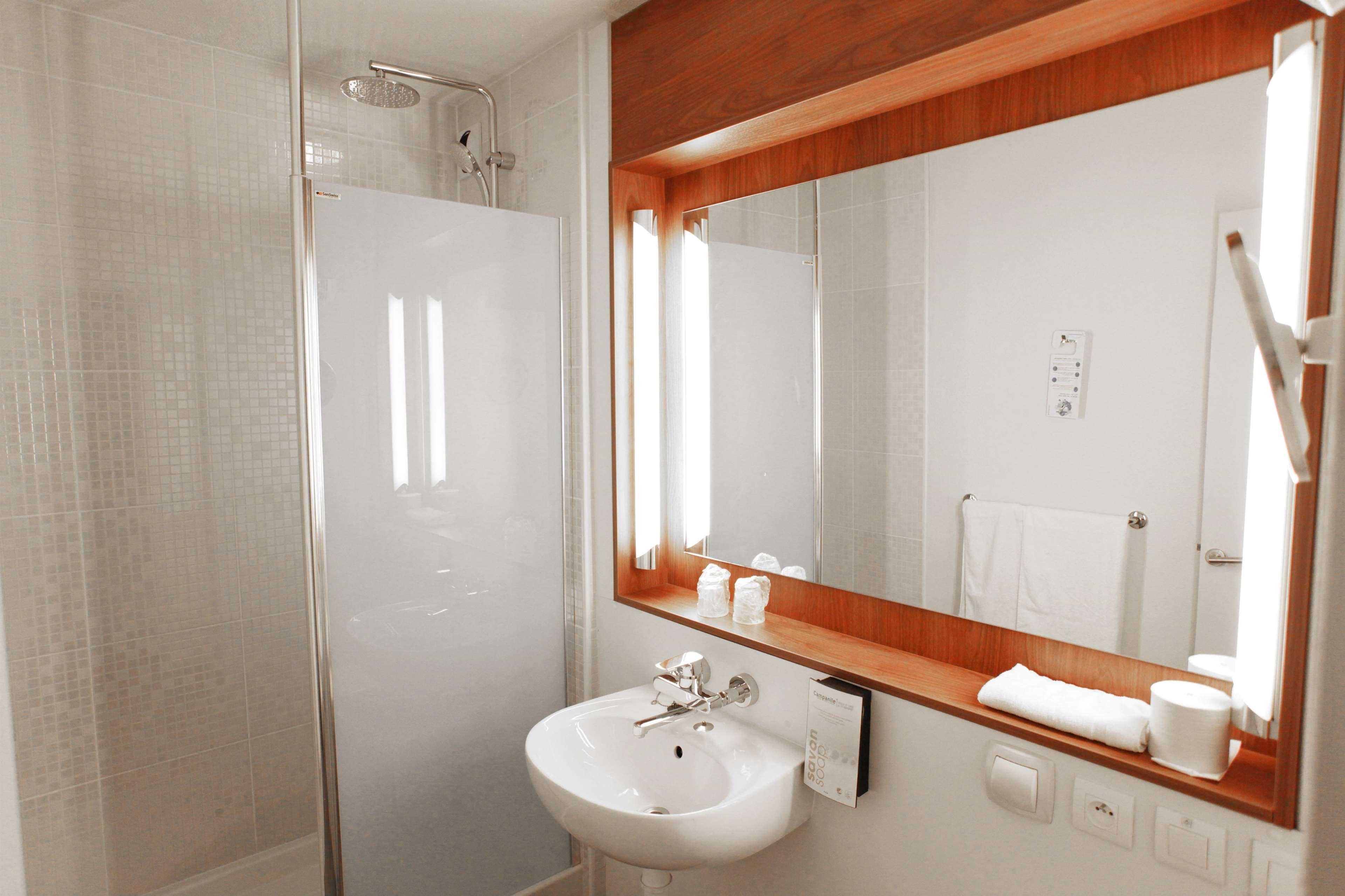 Hotel Campanile Strasbourg Aeroport Lingolsheim Εξωτερικό φωτογραφία