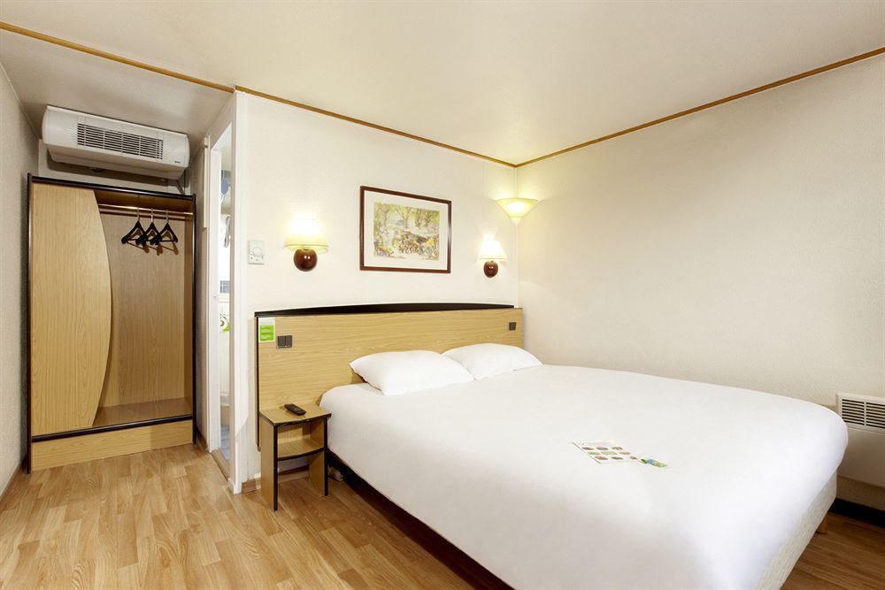 Hotel Campanile Strasbourg Aeroport Lingolsheim Εξωτερικό φωτογραφία